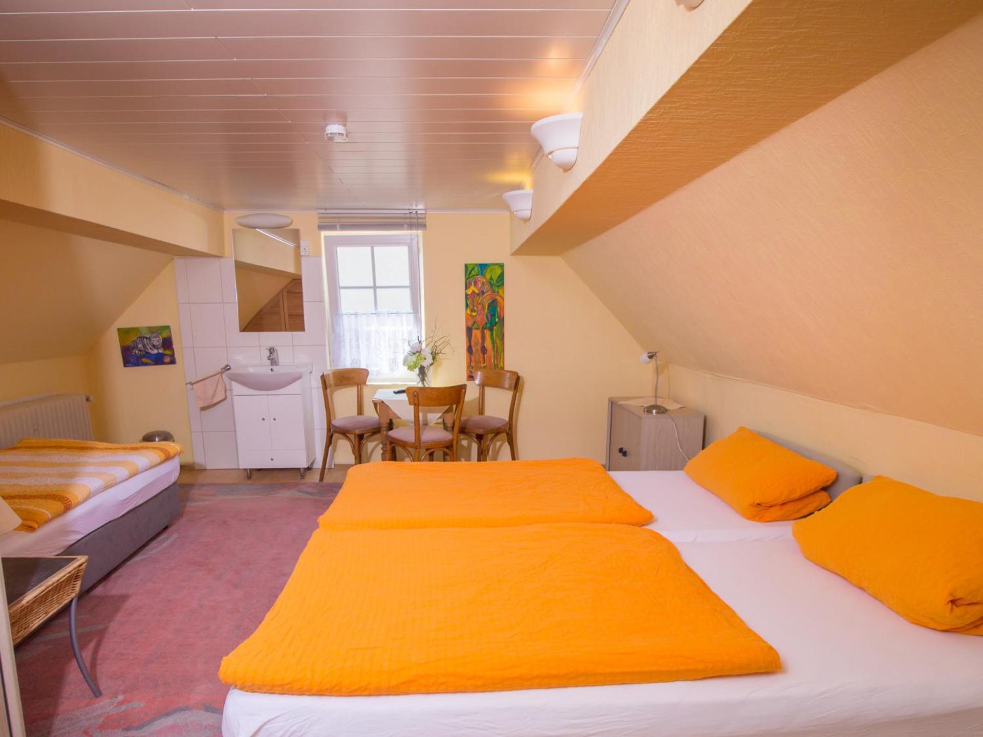 Hotel Zur Post - Burg An Der Mosel Room photo